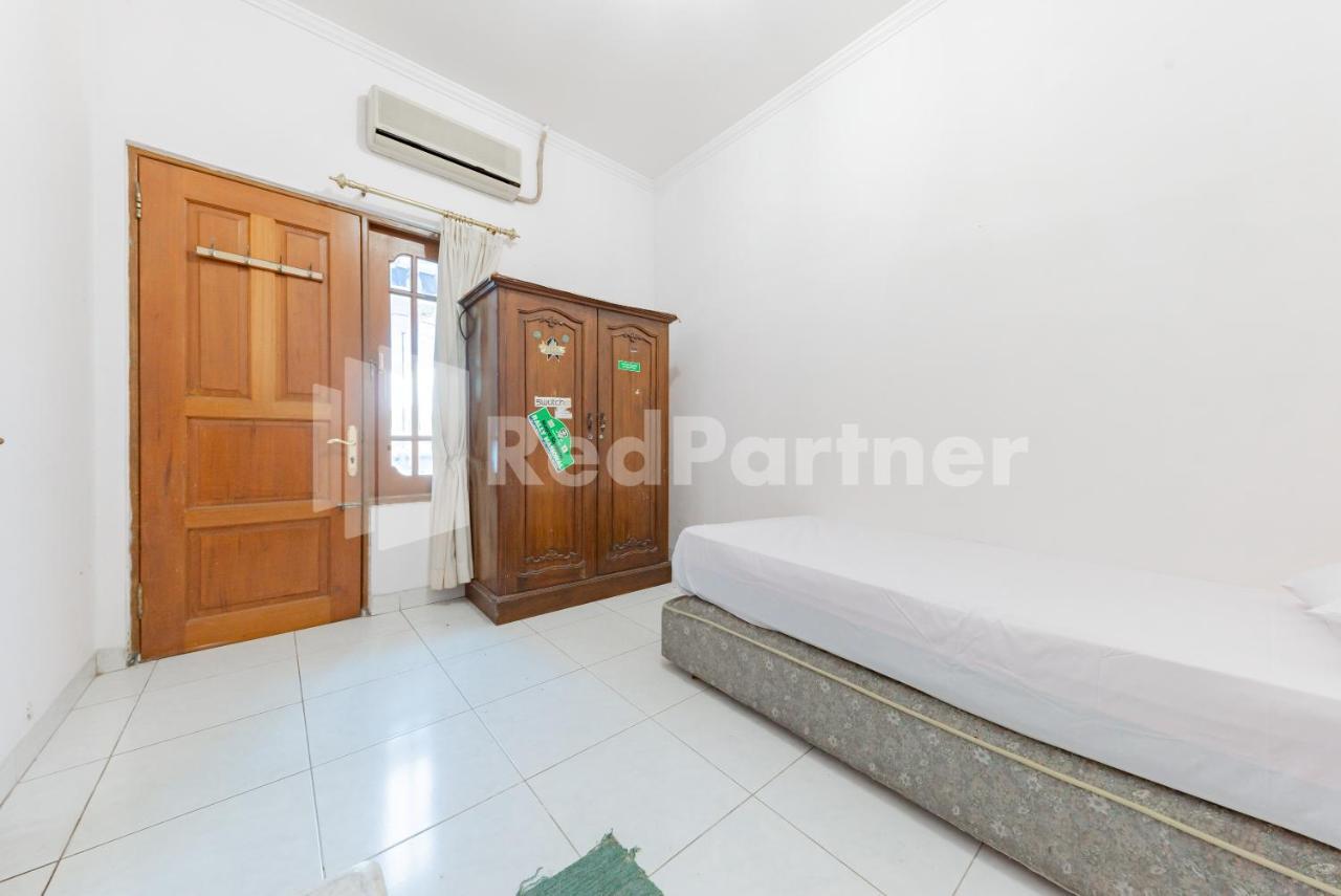 Biru Homestay Bandung Mitra Reddoorz Екстериор снимка
