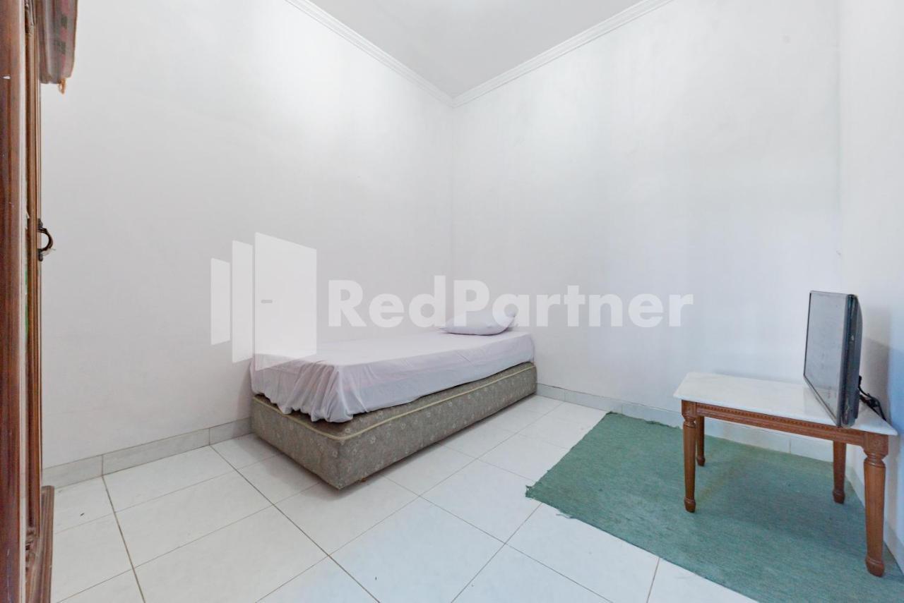 Biru Homestay Bandung Mitra Reddoorz Екстериор снимка